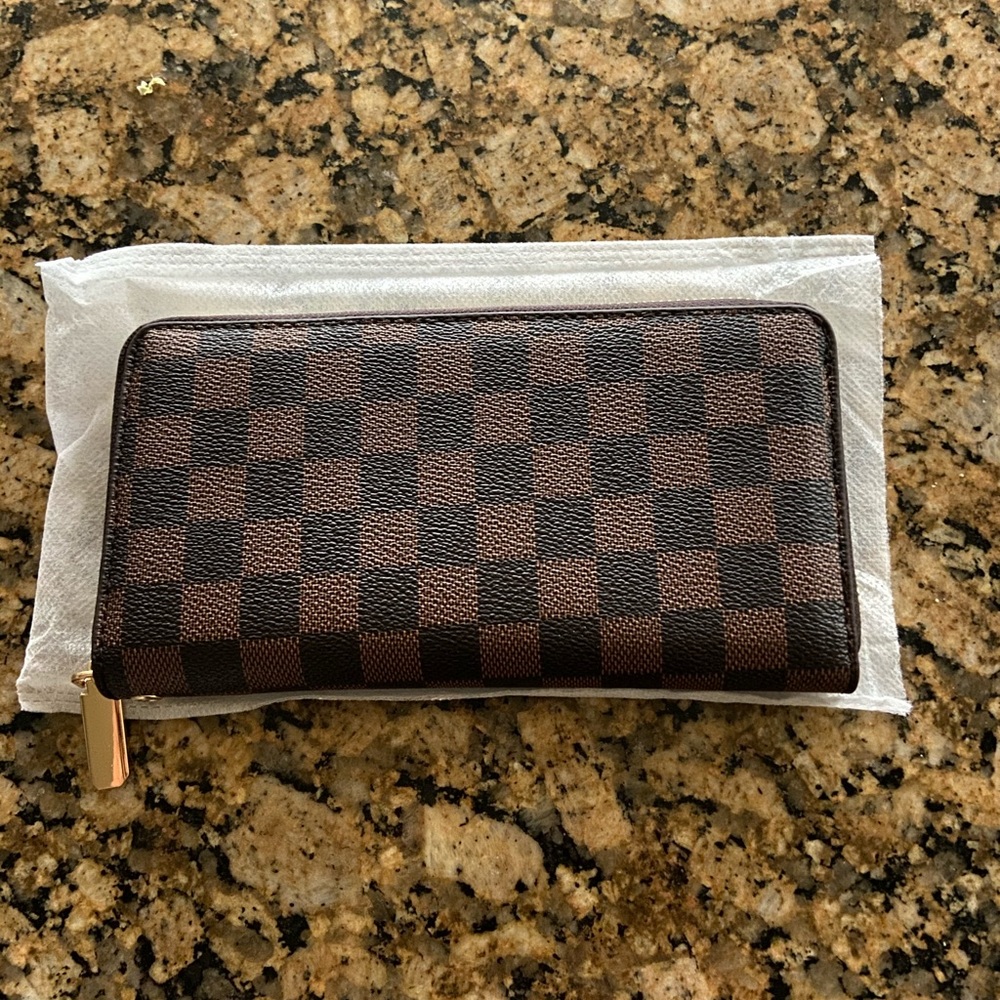 Wallet (designer style)
